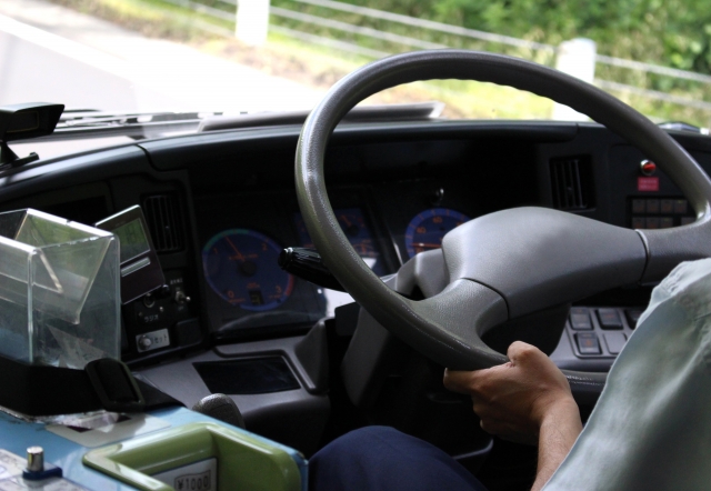 株式会社　ＪＡＰＡＮ　Ｌｉｍｏｕｓｉｎｅ　大阪営業所の契約社員 物流・交通・ドライバーの求人情報イメージ1